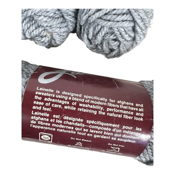 8‎ Skeins of Gray Yarn - Picture 5 of 5